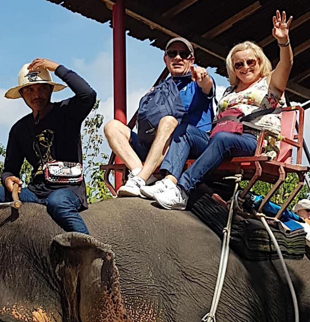 Sull'elefante a Phuket